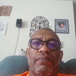 Meet your Posher, Sidney